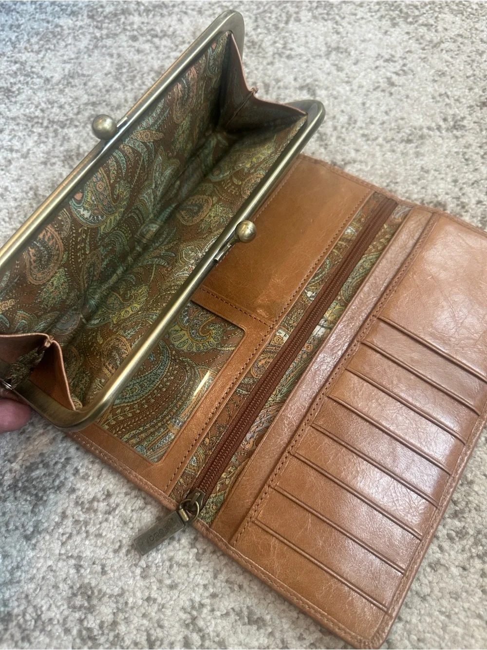 HOBO RACHEL CONTINENTAL WALLET | WHISKEY